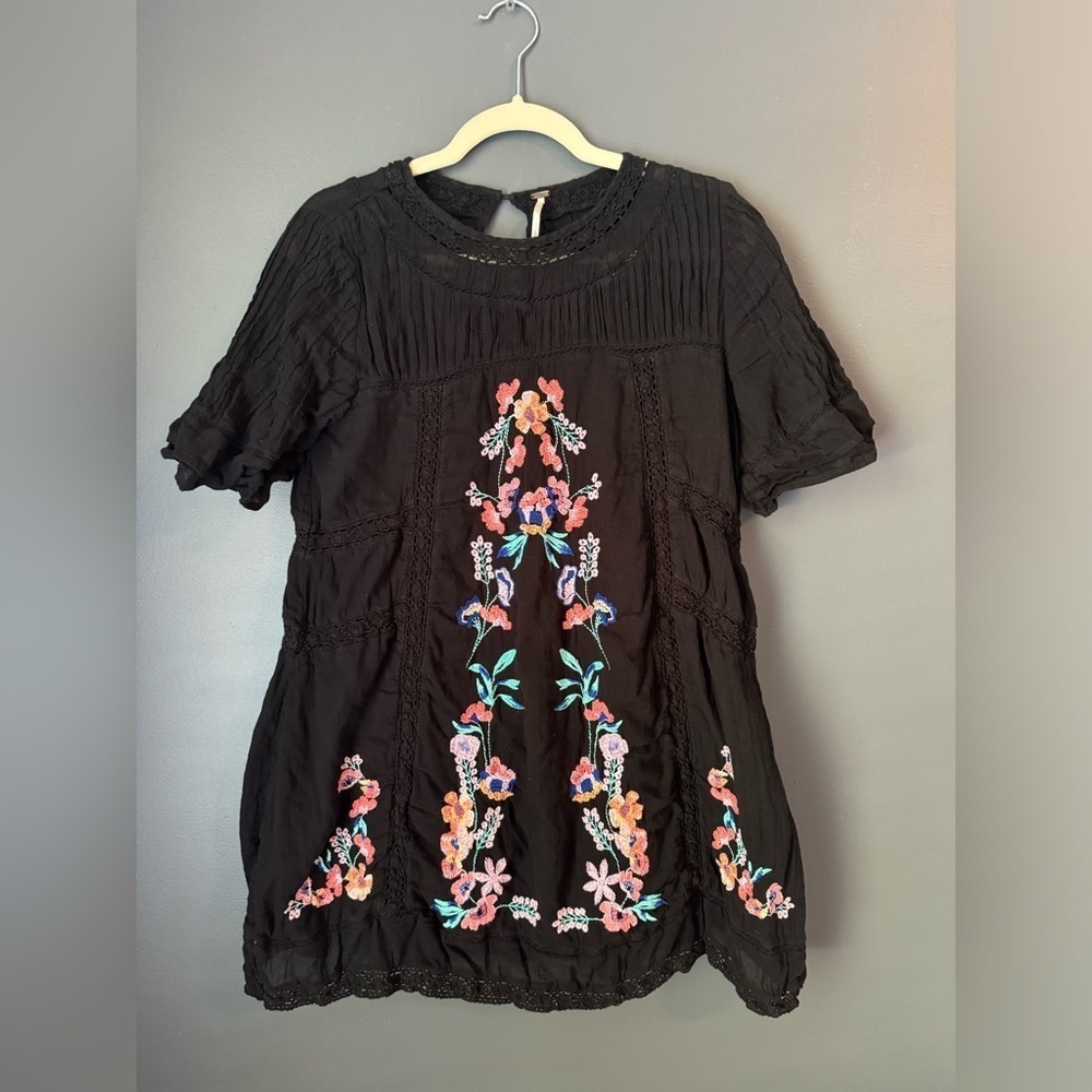 Free People Perfectly Victorian Embroidered Dress. Black with flowers. Small